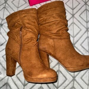 Brand new from shoedazzle